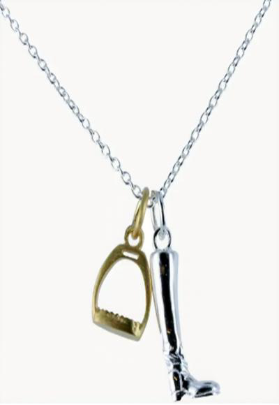 Halskette mit Reitstiefel aus Sterling Silber & Steigbügel aus 18 Karat Gold Vermeil – Bild 2